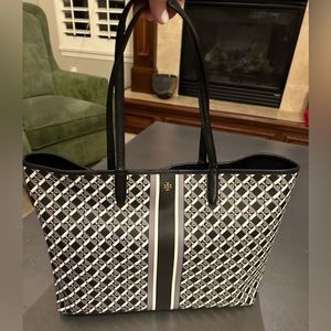 Tory Burch Bags | Tory Burch Geo Logo Tote